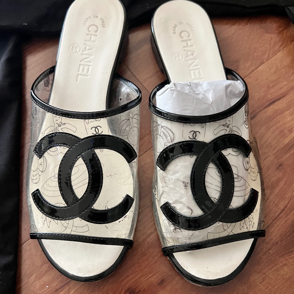 Chanel Slides
